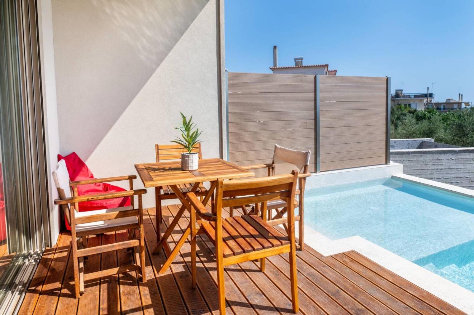 Petradi Suites Каламата Экстерьер фото