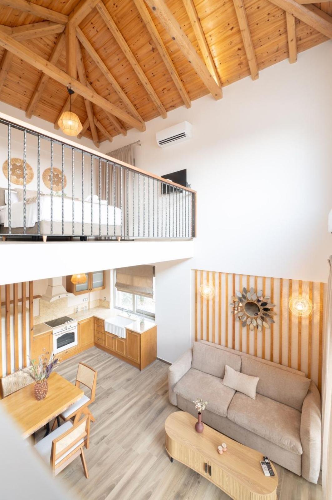 Petradi Suites Каламата Экстерьер фото